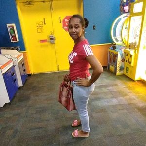 Meet your Posher, Charlotte